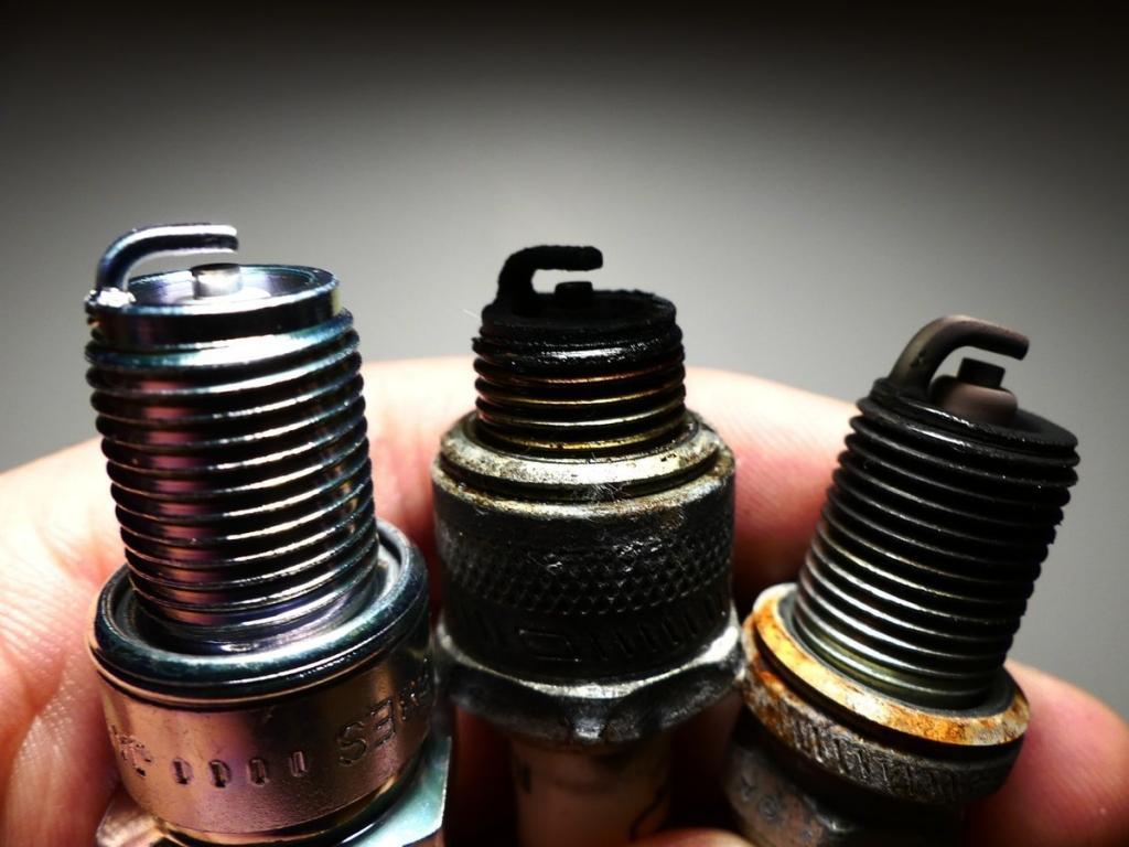 Carbon Fouled Spark Plug: Is It Bad and What to Do? Updated 08/2022
