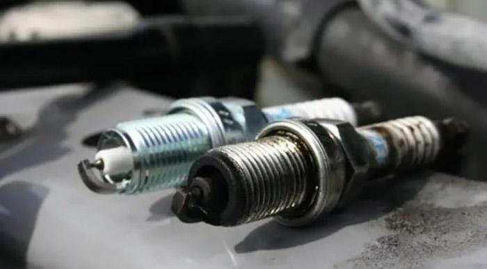 How To Gap Spark Plugs Without Tool-3