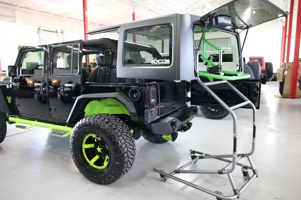 What Are The Advantages And Disadvantages Of A Jeep Wrangler Hardtop:  Updated 2023