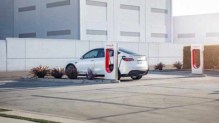 How Long Does It Take To Charge A Tesla-3