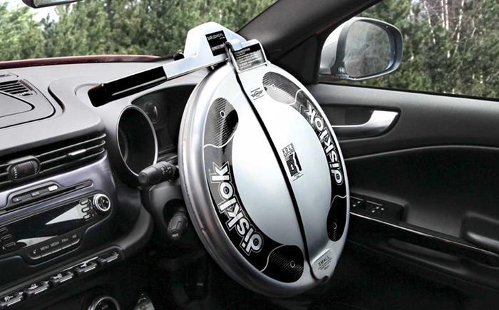 Steering Wheel Lock Up-1