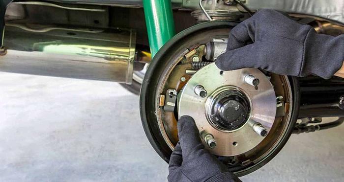 wheel bearings symptoms and replacement cost