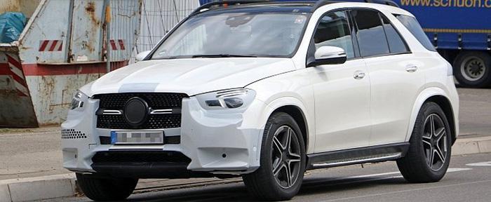 2019 Mercedes GLE Spied Images-3