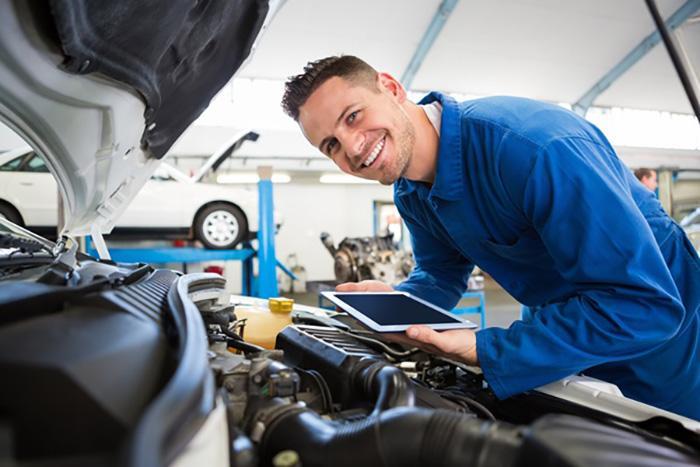 7 Secrets Your Car Mechanic Doesn't Want You To Know-3