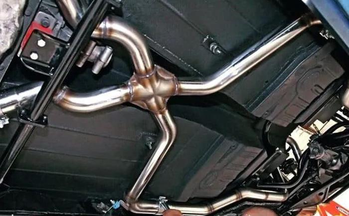 Straight-Pipe Exhaust-2