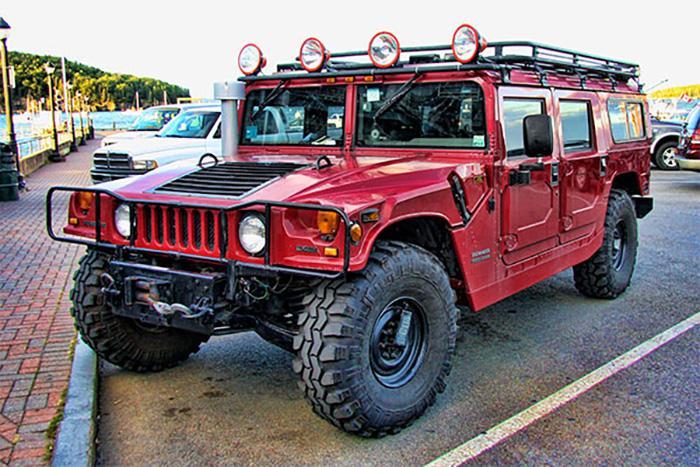 whats the gas mileage for a hummer-1