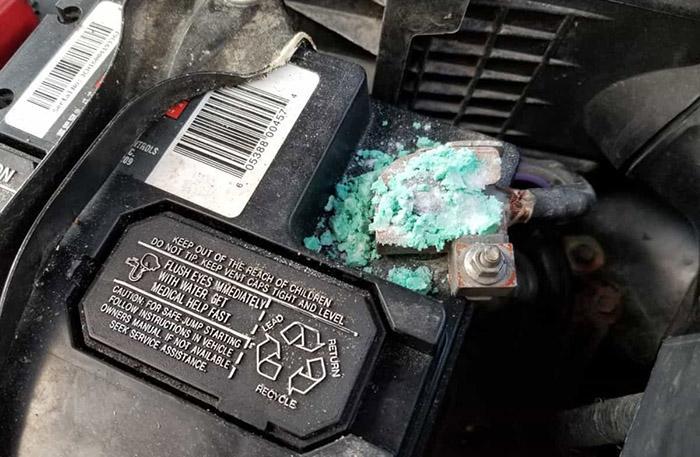 Blue Stuff On Car Battery-2