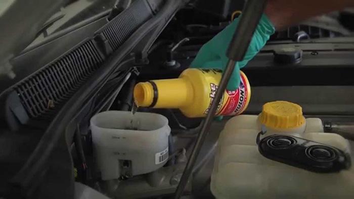 Can You Add Brake Fluid Without Bleeding-3