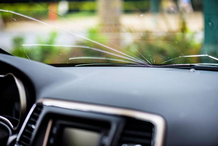 Can You Drive With A Cracked Windshield-2
