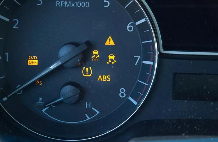 Car Electrical Problems Dashboard Lights-3