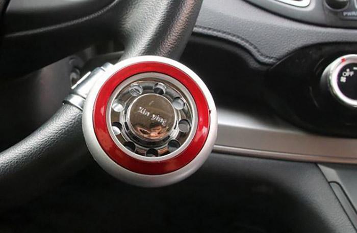 How To Install A Steering Wheel Spinner Knob (2)