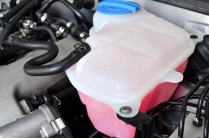 What Causes Coolant Reservoir To Crack-3