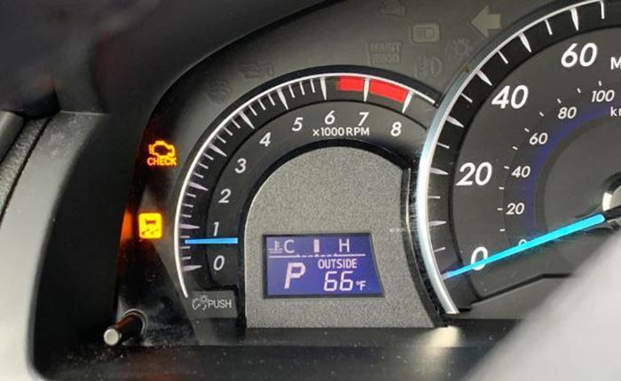 What Does It Mean When Your Check Engine Light And Traction Control Light On (1)