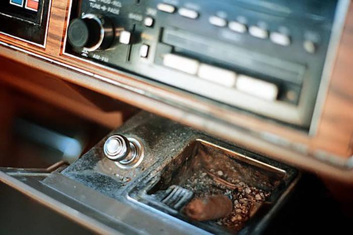 What Year Did They Stop Putting Ashtrays In Cars-3