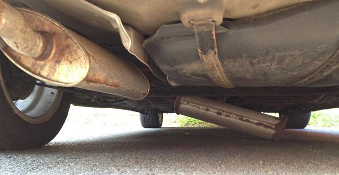 Why Does A Muffler Fall Off The Car-3