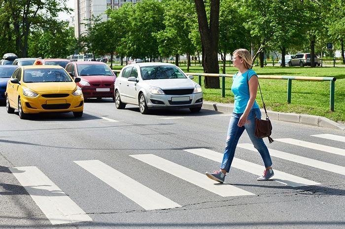 Avoiding pedestrians on the road