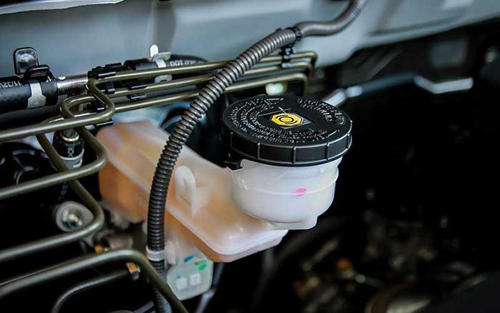 Can I Use Brake Fluid For Power Steering Fluid-2