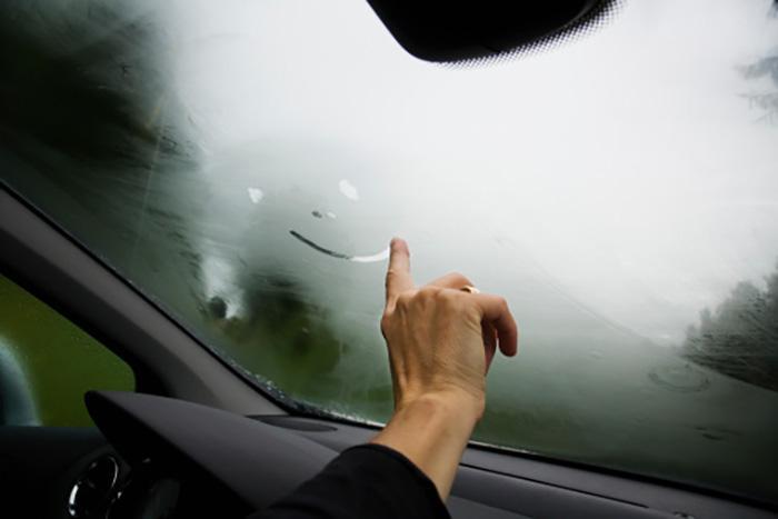 Car Windows Fogging Up Inside When Driving