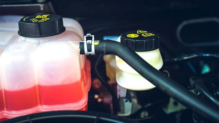 How Much Coolant Should Be In The Reservoir