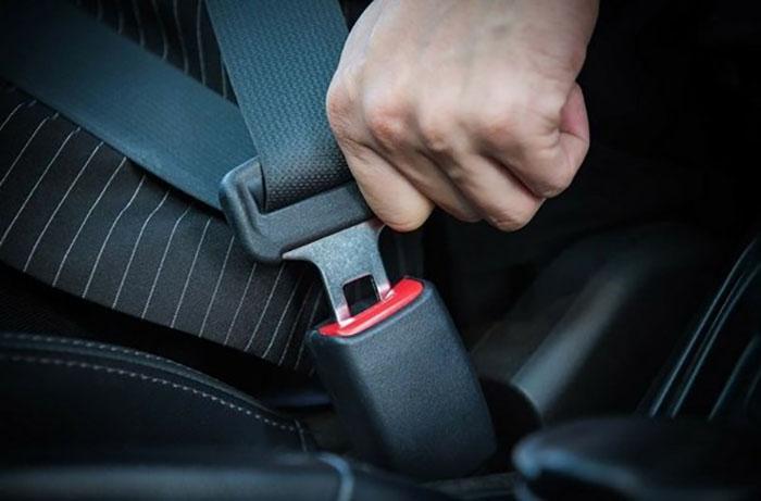 How To Unlock Seat Belt After Accident-2