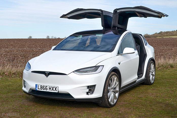 Tesla With Butterfly Doors-3